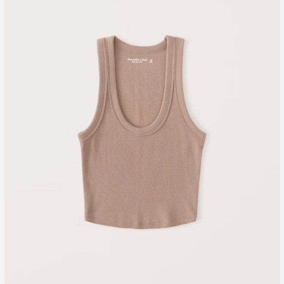Abercrombie & Fitch Tops - abercrombie scoop tank
